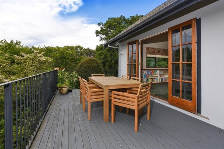 Photo of property in 8 Hugh Street, Sawyers Bay, Port Chalmers, 9023