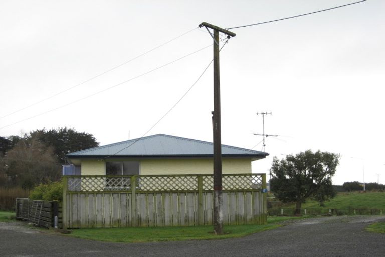 Photo of property in 17 Alexander Place, Woodlands, Invercargill, 9871