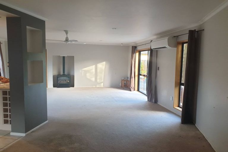 Photo of property in 58a Staveley Street, Avonhead, Christchurch, 8042