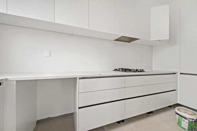 Photo of property in 43 Evergreen Parade, Rosehill, Papakura, 2113