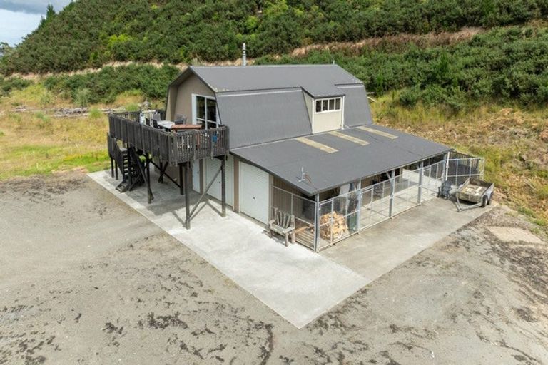 Photo of property in 38b Pipitiwai Drive, Helensville, Kaukapakapa, 0871