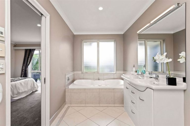 Photo of property in 46 Reka Street, Parklands, Christchurch, 8083