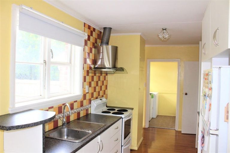 Photo of property in 16 Attlee Crescent, Bryndwr, Christchurch, 8053