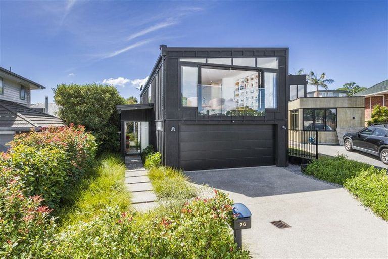 Photo of property in 26 Wicklow Road, Narrow Neck, Auckland, 0622