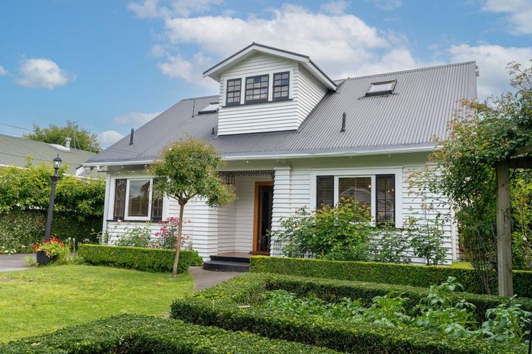 Photo of property in 8 Riro Street, Hamilton East, Hamilton, 3216