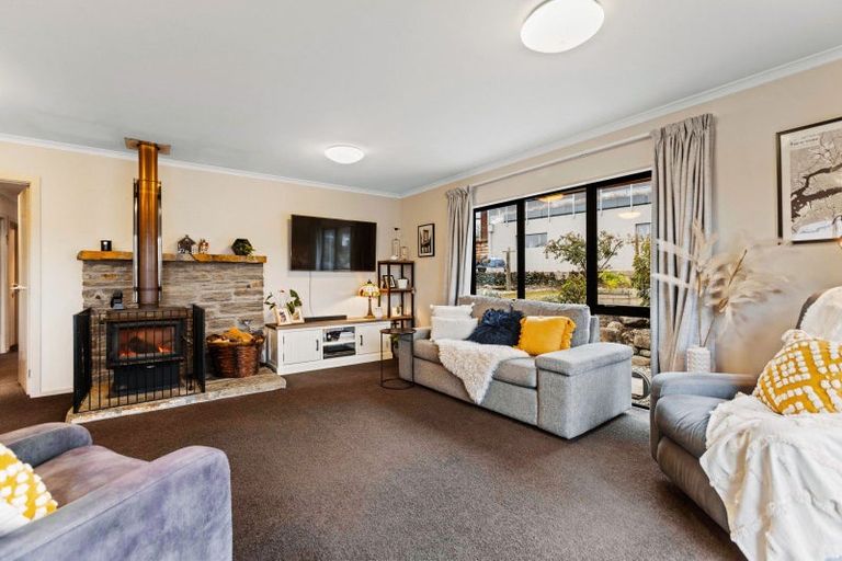 Photo of property in 13 Missy Crescent, Mount Pisa, Cromwell, 9383