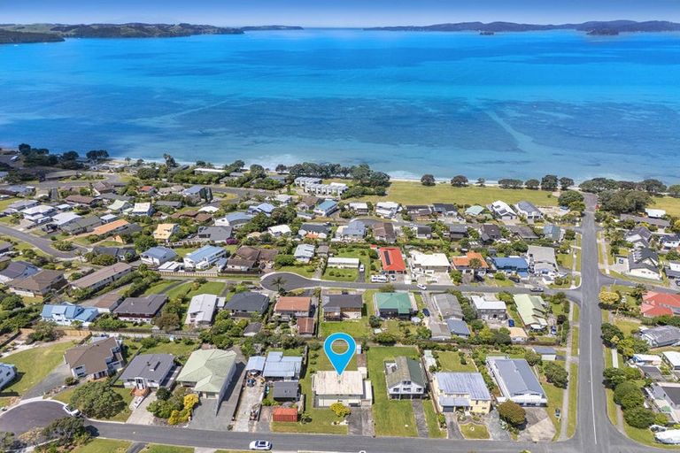 Photo of property in 8 Kotuku Place, Snells Beach, 0920