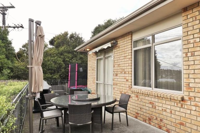 Photo of property in 18a Philson Terrace, Browns Bay, Auckland, 0630