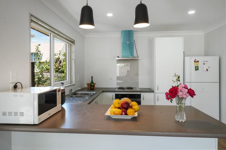 Photo of property in 67a Avenue Road, Otahuhu, Auckland, 1062