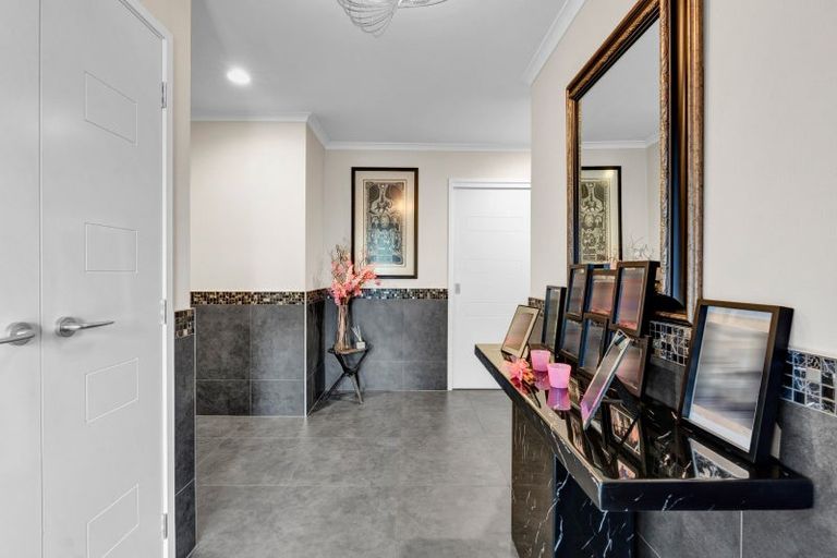 Photo of property in 40 Redwood Crescent, Hurdon, New Plymouth, 4310