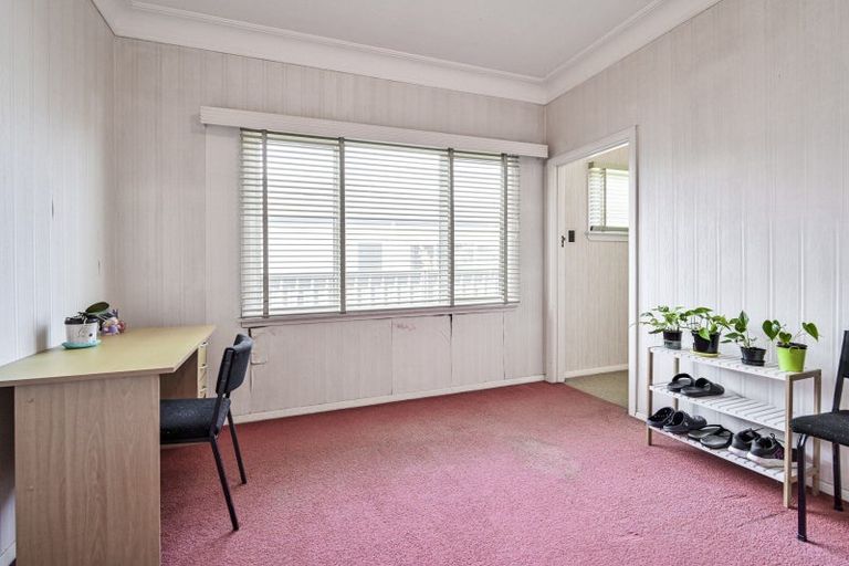 Photo of property in 216 Grove Road, Mayfair, Hastings, 4122