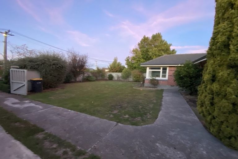 Photo of property in 35 Mappleton Avenue, Burnside, Christchurch, 8053
