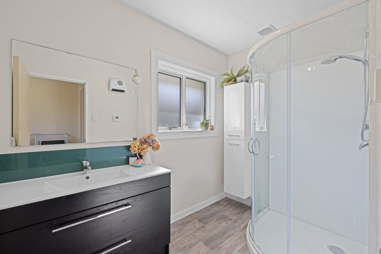 Photo of property in 3 Wallace Street, Bryndwr, Christchurch, 8053