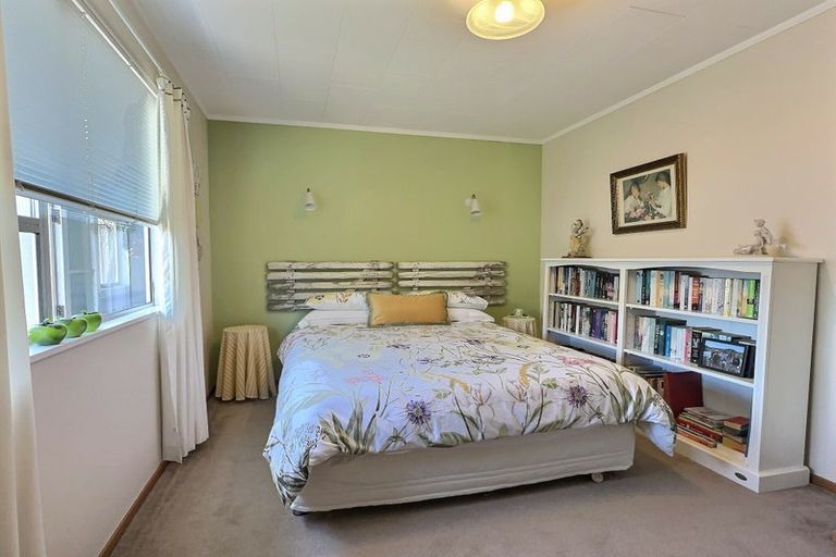 Photo of property in 1/156 Kennedy Road, Marewa, Napier, 4110