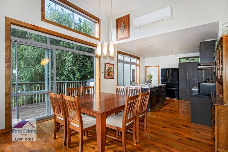 Photo of property in 69 Memorial Drive, Parahaki, Whangarei, 0112