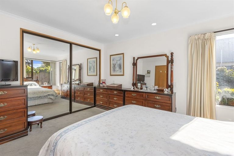 Photo of property in 2/11 Tivoli Place, Bishopdale, Christchurch, 8053