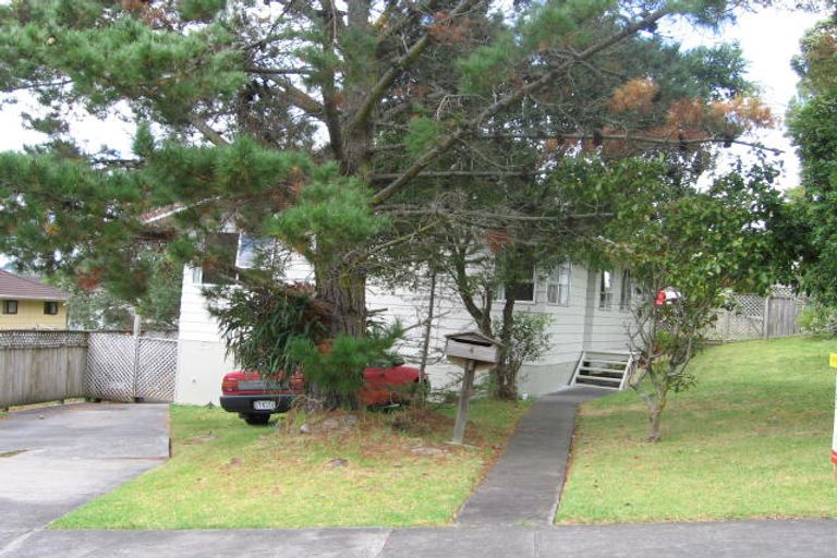 Photo of property in 4 Theban Place, Totara Vale, Auckland, 0629