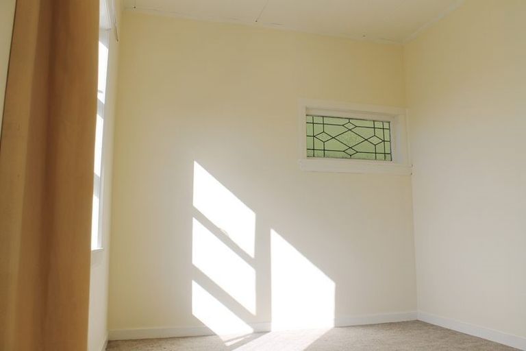 Photo of property in 164 Glenmore Street, Northland, Wellington, 6012