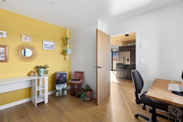 Photo of property in 9 Tahi Street, Albert Town, Wanaka, 9305