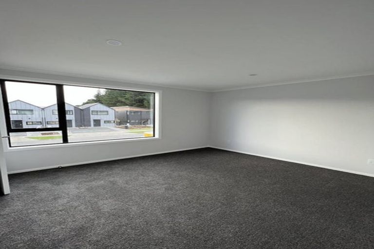 Photo of property in 4 Don Money Street, Wallaceville, Upper Hutt, 5018