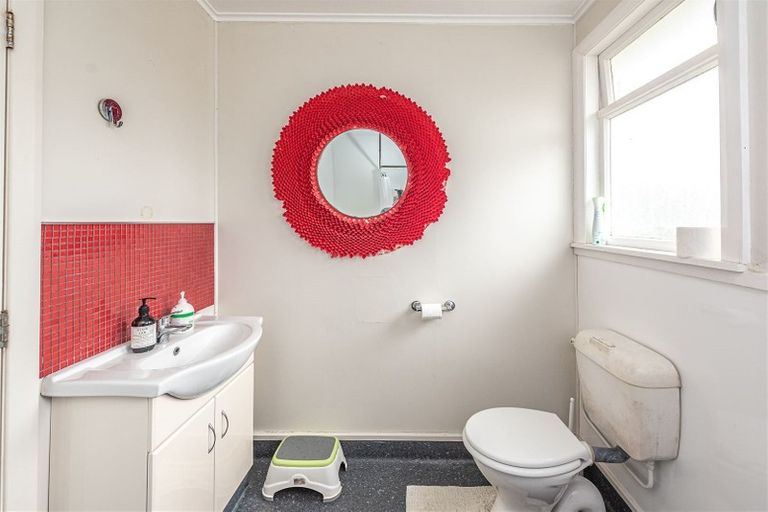 Photo of property in 12 Hadfield Crescent, College Estate, Whanganui, 4500