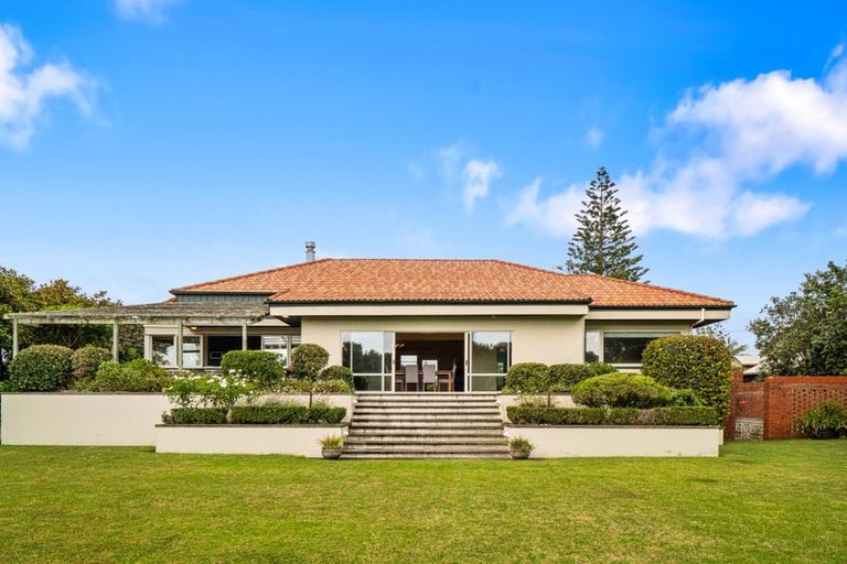 Photo of property in 303 Oceanbeach Road, Mount Maunganui, 3116