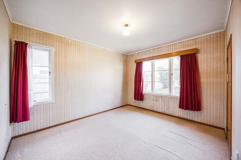 Photo of property in 116 Kervil Avenue, Te Atatu Peninsula, Auckland, 0610