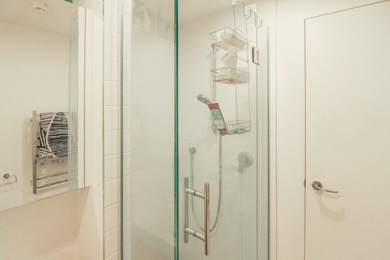 Photo of property in Pinnacle Apartments, E602/160 Victoria Street, Te Aro, Wellington, 6011