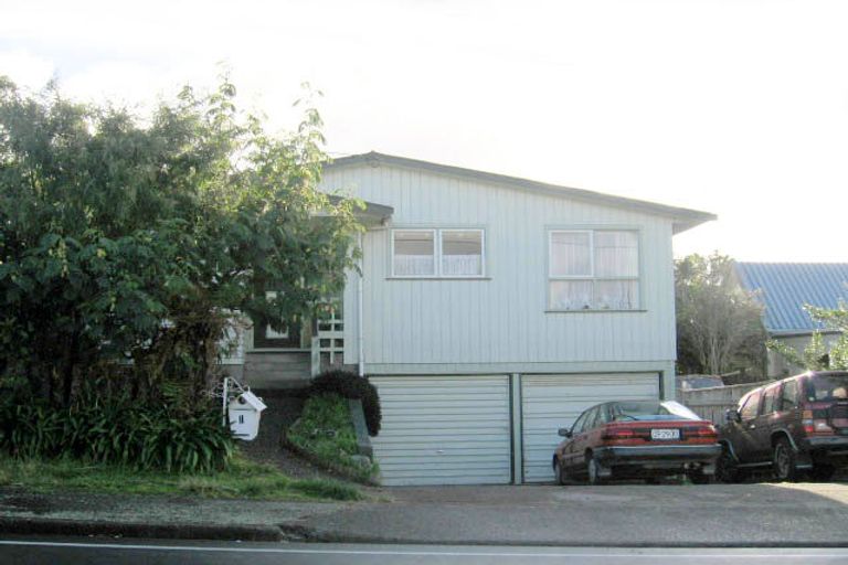 Photo of property in 11 Walton Road, Paraparaumu Beach, Paraparaumu, 5032