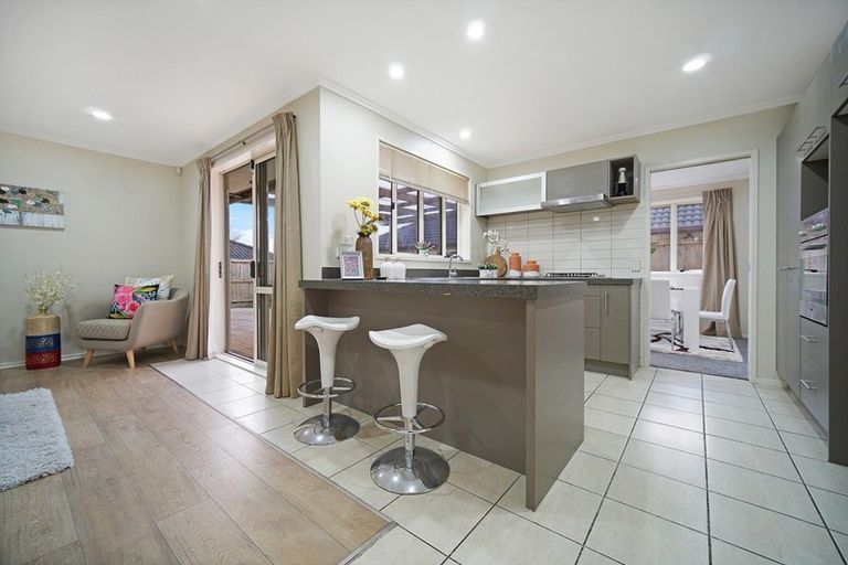 Photo of property in 10 Plantation Avenue, Flat Bush, Auckland, 2016