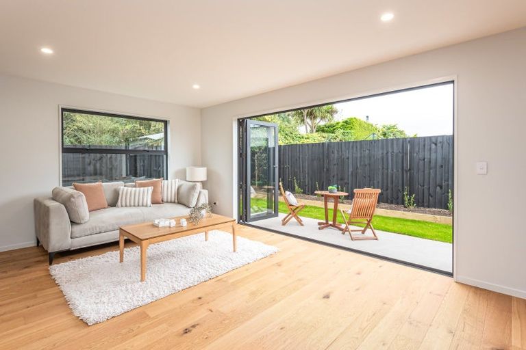 Photo of property in 3/117 Hills Road, Edgeware, Christchurch, 8013