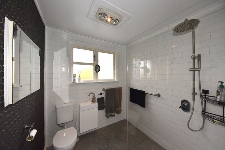 Photo of property in 5 Abbey Place, Mairehau, Christchurch, 8013