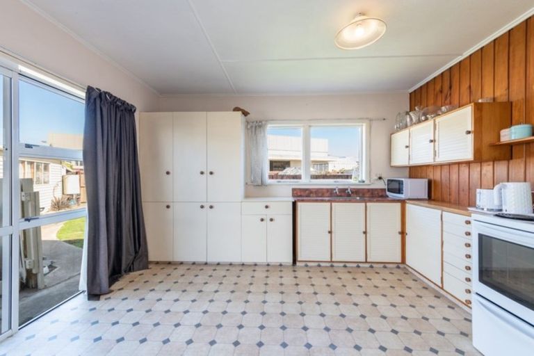 Photo of property in 15a Chisnall Street, Richmond, 7020