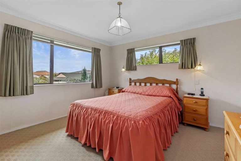 Photo of property in 5 Cathray Place, Matua, Tauranga, 3110