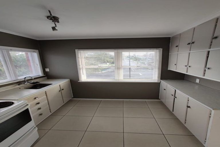 Photo of property in 4/44 Lake Road, Narrow Neck, Auckland, 0624