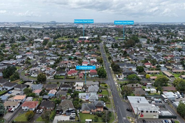 Photo of property in 2 Halswell Street, Mangere East, Auckland, 2024