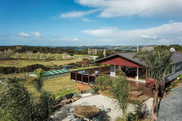 Photo of property in 129b Rangitane Road, Kerikeri, 0294