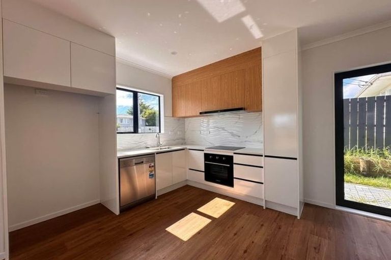 Photo of property in 104a Mahia Road, Manurewa, Auckland, 2102