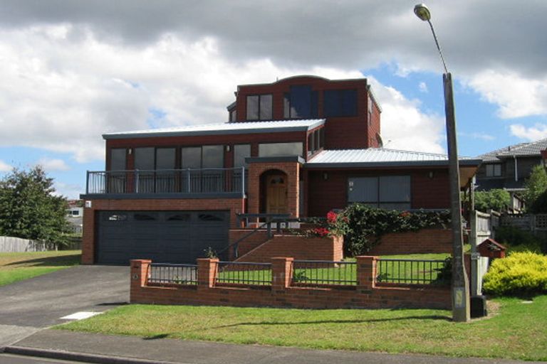 Photo of property in 5 Marlin Street, West Harbour, Auckland, 0618