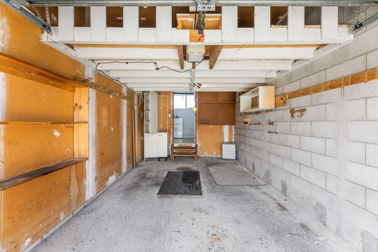 Photo of property in 1/15 Chipping Lane, Redwood, Christchurch, 8051