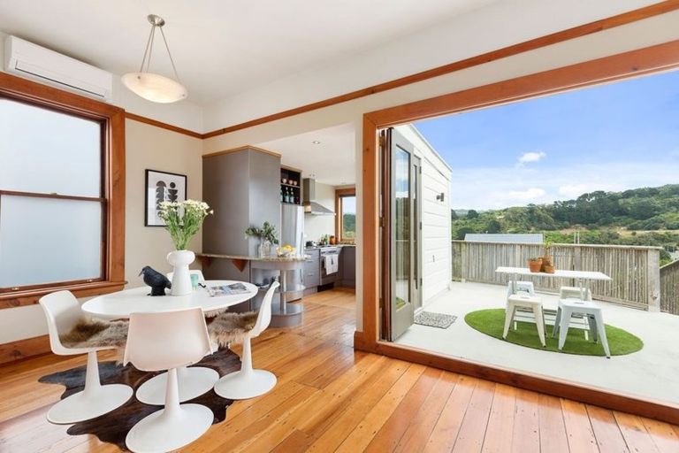 Photo of property in 44 Overtoun Terrace, Hataitai, Wellington, 6021