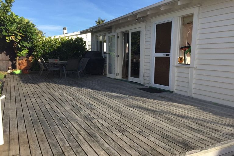 Photo of property in 7 Haig Avenue, Mount Roskill, Auckland, 1041