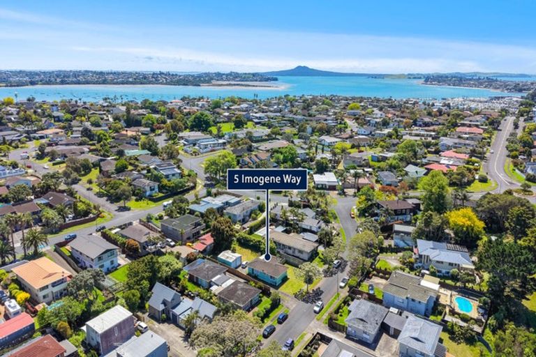 Photo of property in 5 Imogene Way, Half Moon Bay, Auckland, 2012