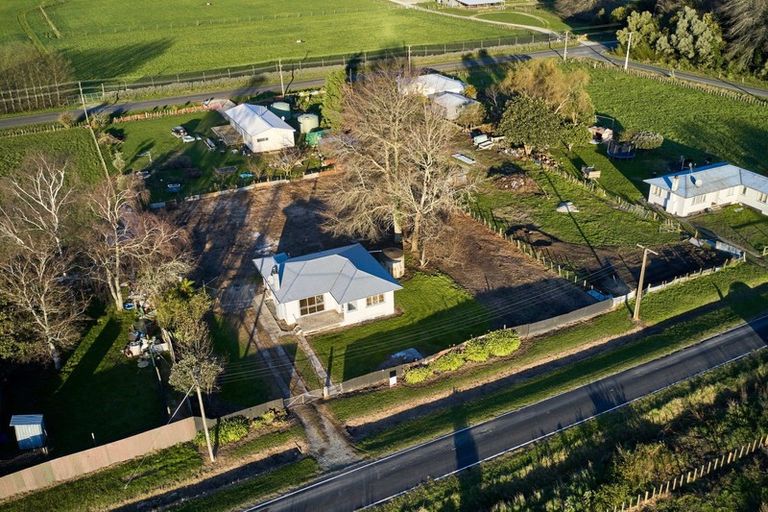 Photo of property in 12 Hetata Street, Whatatutu, Te Karaka, 4094