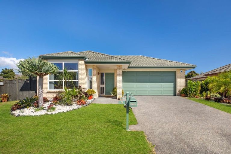Photo of property in 5 Bellshill Close, Wattle Downs, Auckland, 2103