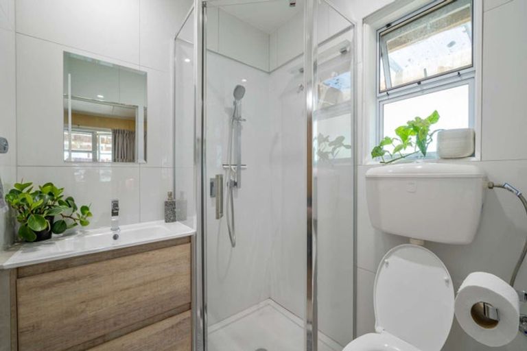 Photo of property in 70 Tapuihikitia Road, Te Karaka, 4094