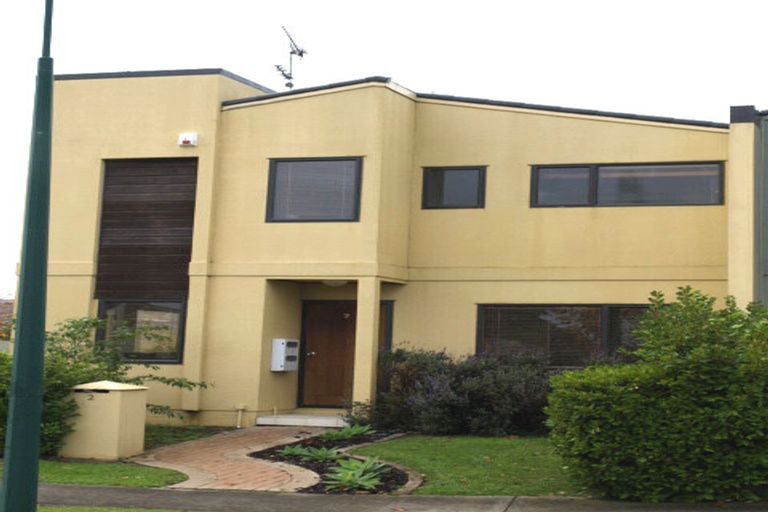 Photo of property in 2 Puma Drive, Golflands, Auckland, 2013