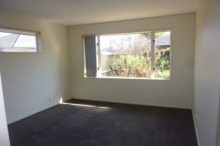 Photo of property in 2/30 Newnham Terrace, Upper Riccarton, Christchurch, 8041