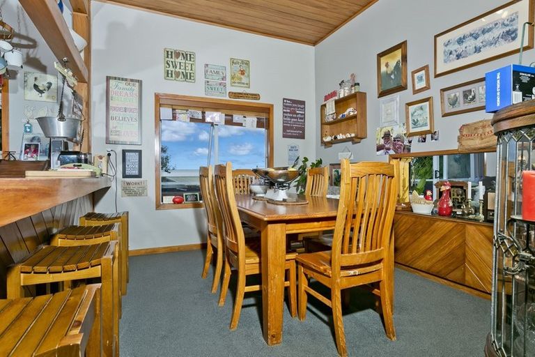 Photo of property in 33 Verran Road, Birkenhead, Auckland, 0626