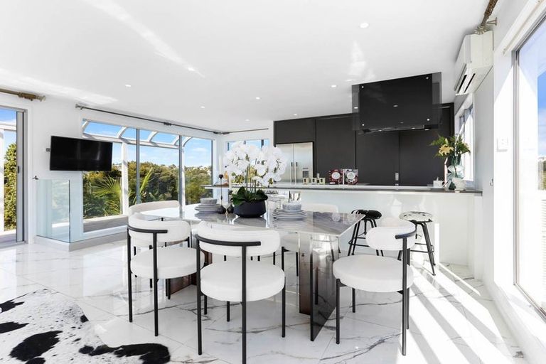 Photo of property in 35a Seaview Avenue, Northcote, Auckland, 0627